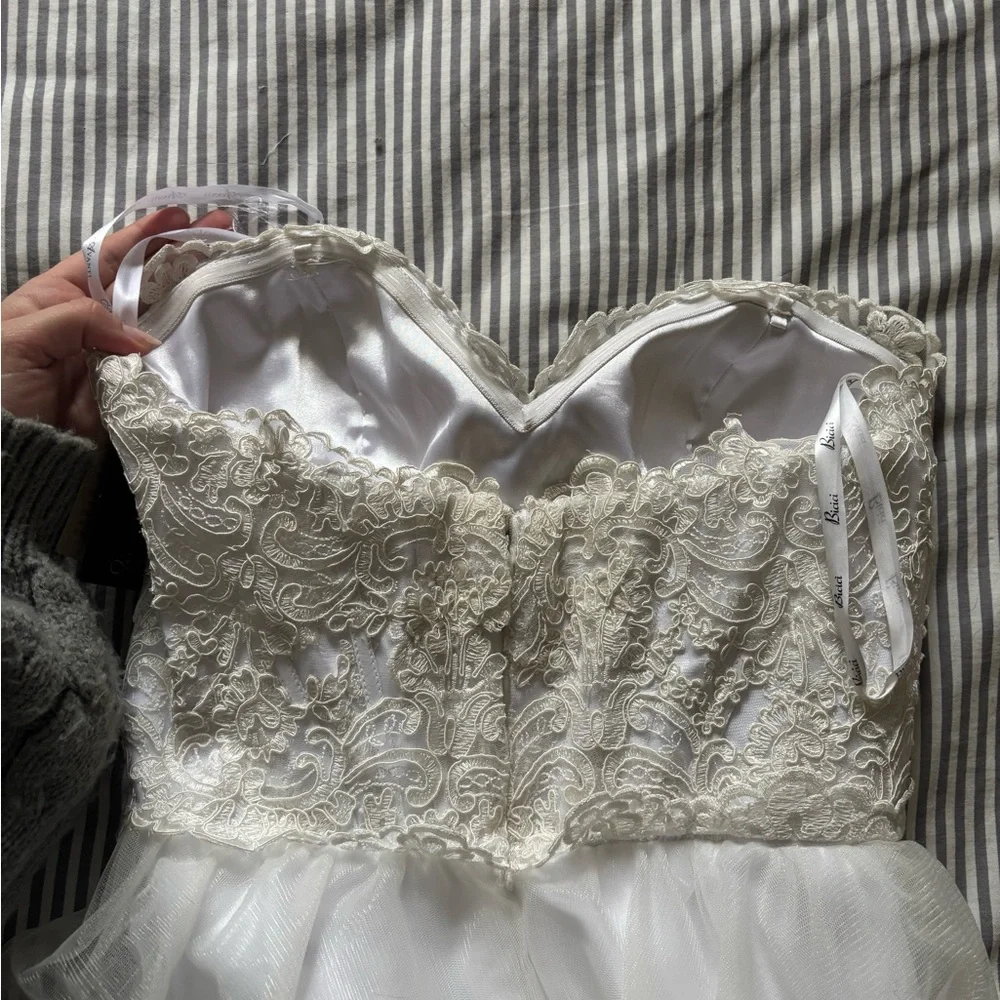 *SOLD* *NWT* White Lace Strapless A-Line Wedding Dress/Prom Dress - Picture 5 of 8
